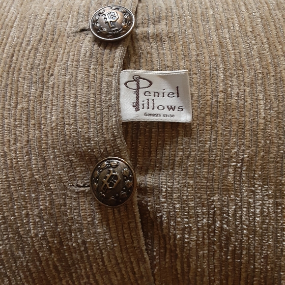 Peniel Pillows, Monogram P Brass Buttons Close over Poly Fill - Picture 2 of 9